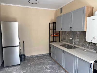 квартира за адресою Сімейна вул., 3