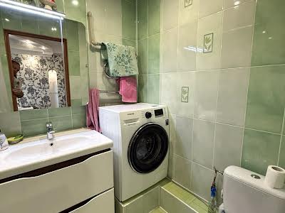 квартира за адресою Галини Мазепи вул. (Софії Ковалевської), 57