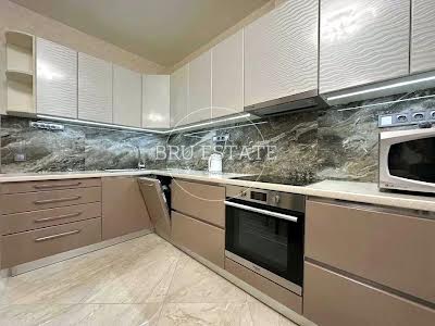 квартира за адресою Регенераторна вул., 4 к5