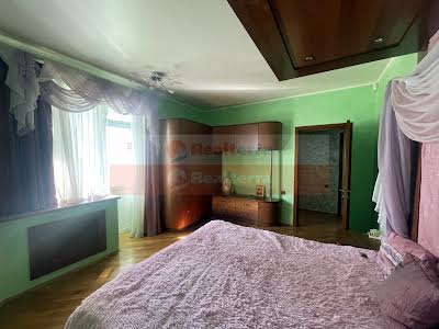 квартира за адресою Миколи Бажана просп., 12