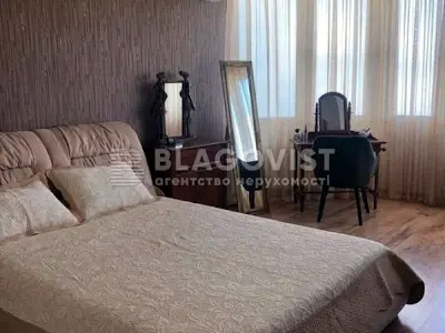 квартира за адресою Краківська вул., 15/17