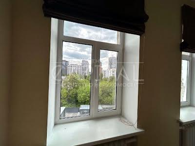 квартира по адресу Евгения Коновальца ул. (Щорса), 18