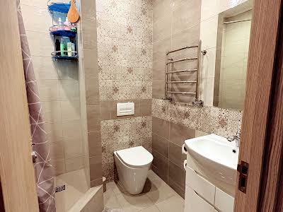 квартира за адресою Соборна вул., 105/6