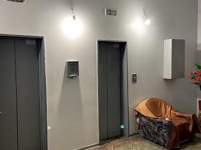 квартира за адресою Амвросія Бучми бульв., 8