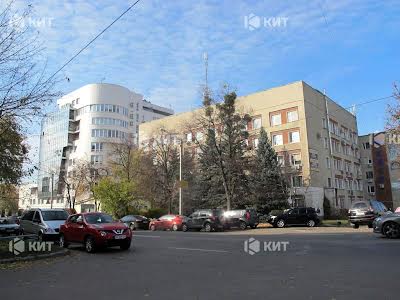 комерційна за адресою Новгородська вул., 3