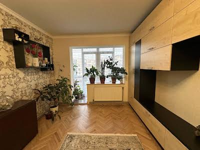 квартира за адресою Хіміків вул., 6