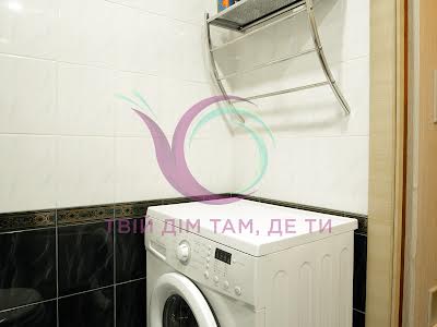 квартира за адресою Івасюка, 30
