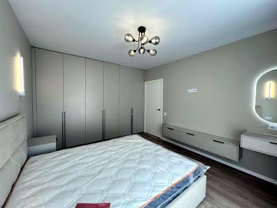 квартира за адресою Слави Стецько вул., 4а