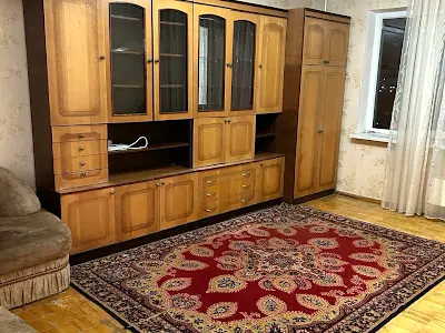 квартира за адресою Академіка Єфремова вул. (Командарма Уборевича), 21