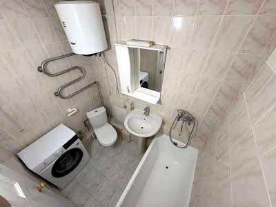 квартира за адресою Почайнинська вул., 62