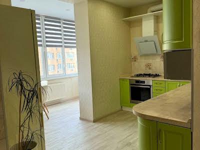 квартира за адресою Братська вул., 24