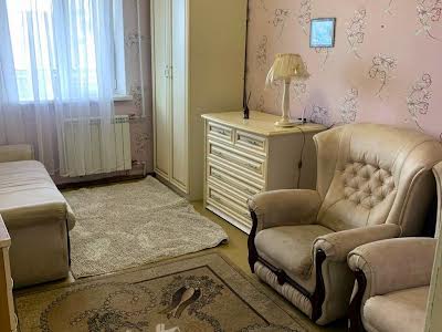 квартира по адресу Симона Петлюры ул. (Черняховського), 15