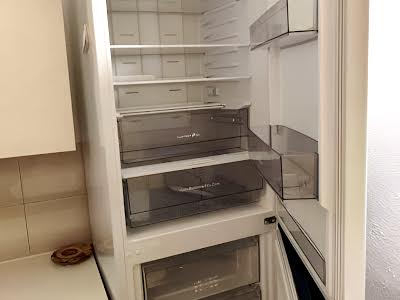 квартира за адресою Регенераторна вул., 4 к11