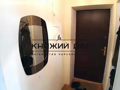 квартира за адресою Миколи Міхновського бульв. (Дружби Народів), 8
