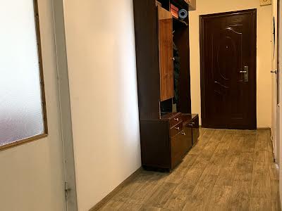 квартира за адресою Романа Ратушного вул. (Волгоградська), 31