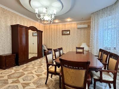 будинок за адресою Горіхова вул., 17