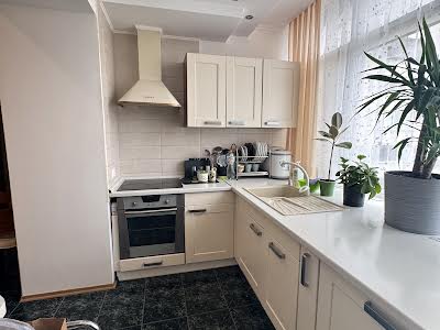 квартира за адресою Педагогічна вул., 27
