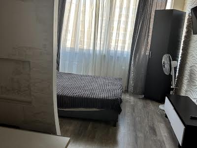 квартира за адресою Шкільна вул., 43/1
