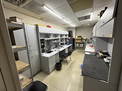 коммерческая по адресу Большая Васильковская ул. (Красноармейская), 8