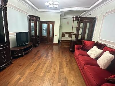 квартира за адресою Панаса Мирного вул., 17