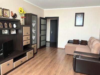 квартира за адресою Миколи Бажана просп., 8-Б