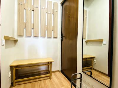 квартира за адресою Анни Ахматової вул., 16-Б