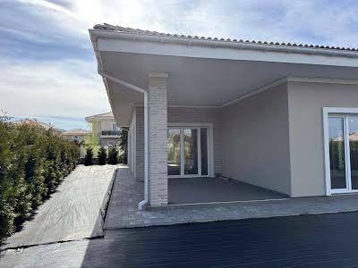 будинок за адресою с. Вишеньки, Хмарова, 36