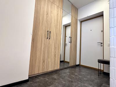 квартира за адресою Зарічна вул., 4