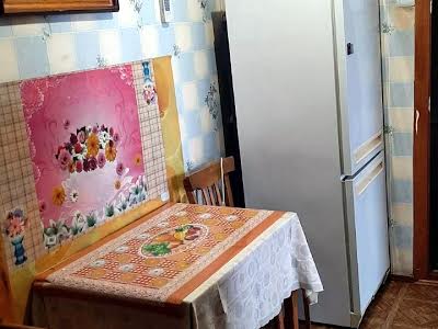квартира за адресою Євгена Танцюри вул., 48