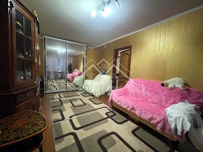 квартира за адресою Миру просп., 3
