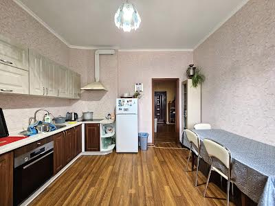 квартира за адресою Миколи Лаврухіна вул., 6