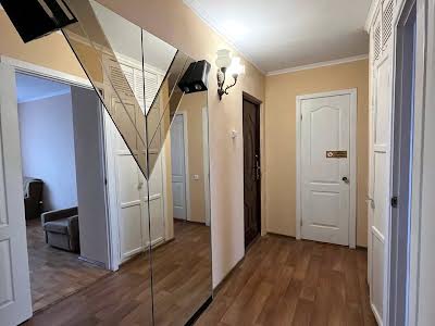 квартира по адресу Міру, 33