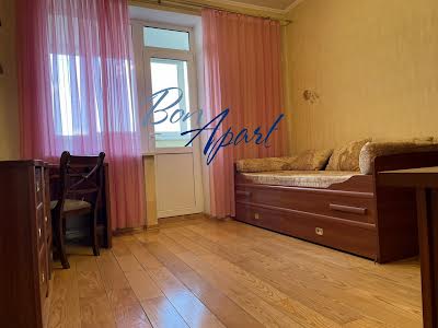квартира за адресою Миколи Амосова вул., 4
