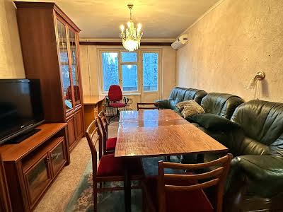 квартира по адресу Героев просп., 17