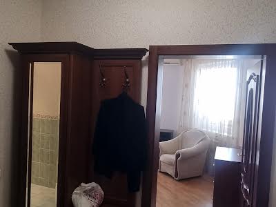 квартира за адресою Микільсько-Слобідська вул., 2-Б