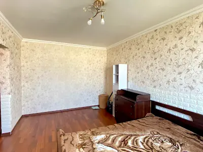 квартира за адресою Амвросія Бучми бульв., 8