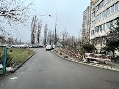 квартира за адресою Київ, Райдужна вул., 33