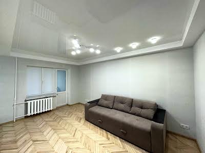 квартира за адресою Тополева вул., 6