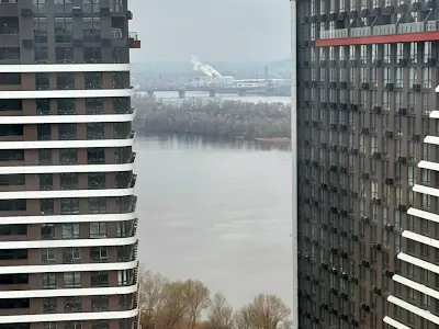 квартира за адресою Причальна вул., 12