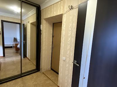 квартира за адресою Мілютенка вул., 28-А
