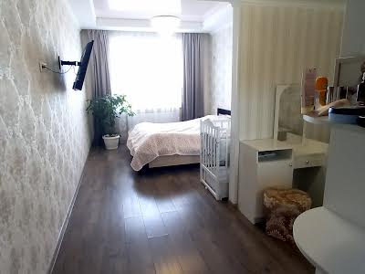 квартира по адресу Крупської ул., 1
