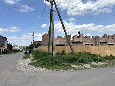 будинок за адресою Героїв УПА вул.