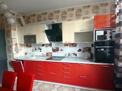 квартира за адресою Анни Ахматової вул., 22