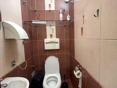 коммерческая по адресу Русовых ул., 7