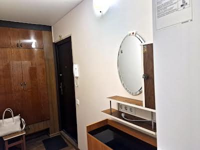 квартира по адресу Генерала Петрова ул., 27