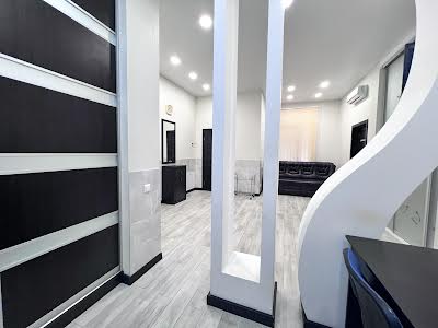 квартира за адресою Академіка Глушкова просп., 9-Д
