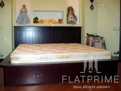 квартира за адресою Анни Ахматової вул., 33