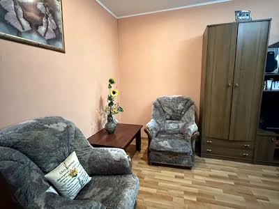 квартира за адресою Озерна вул., 14