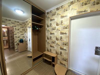 квартира по адресу Драгоманова ул., 8-Б