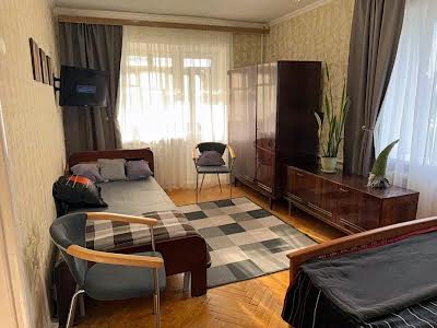 квартира за адресою Пластова вул. (Івана Сергієнка), 15